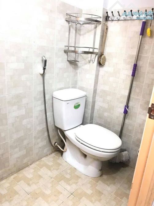 -NHÀ  HẺM ĐƯỜNG BÀ HẠT,  21m2, 3 TẦNG,  CHỈ HƠN 3 TỶ - TT SẦM UẤT Q 10 - CHỢ NHẬT TẢO - 4