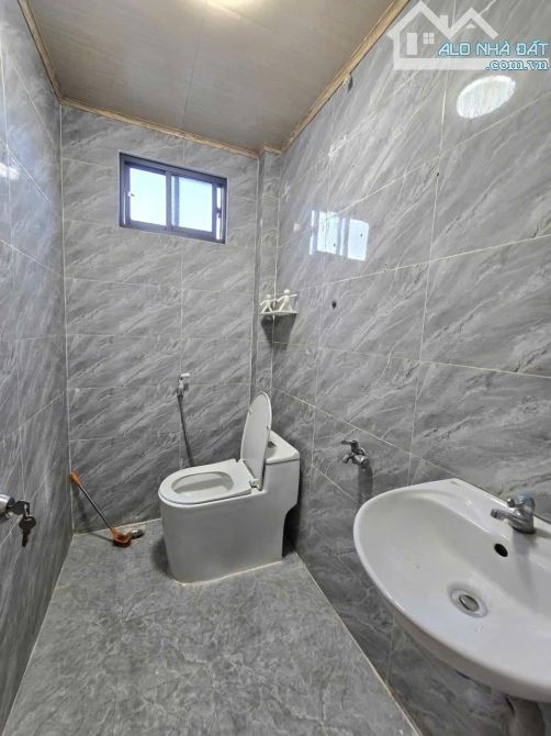 🎉🎉+ Nhà 3 tầng nhỏ xinh 4 phòng ngủ 3 talet. + phù hợp cho vợ chồng trẻ an cư lập nghiệp - 4