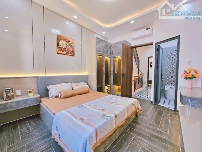 Nhà 4 tầng 4 PN PK Bếp P sông hơi tặng full nội thất sổ hồng chính chủ nhỉnh 6 tỷ - 4