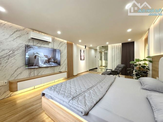 SIÊU PHẨM . 5 TẦNG . 60M2 (4×15) 5PN. 4WC. FULL NỘI THẤT XỊN . SỔ NỞ HẬU HOÀN CÔNG ĐỦ . - 4