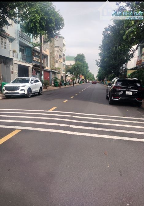 BÁN ĐẤT ĐẸP 200M² CHỦ GIẢM SÂU 1TỶ 300TR,CHỈ CÒN 17.9TỶ - 4