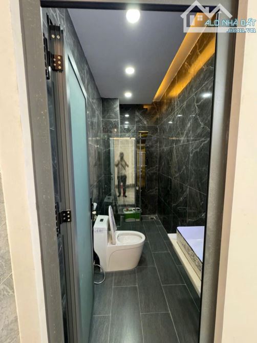Bán nhà 2 Tầng Mới 100%,SHR đường 2 xe hơi,gần CA phường Biên Hòa - 4