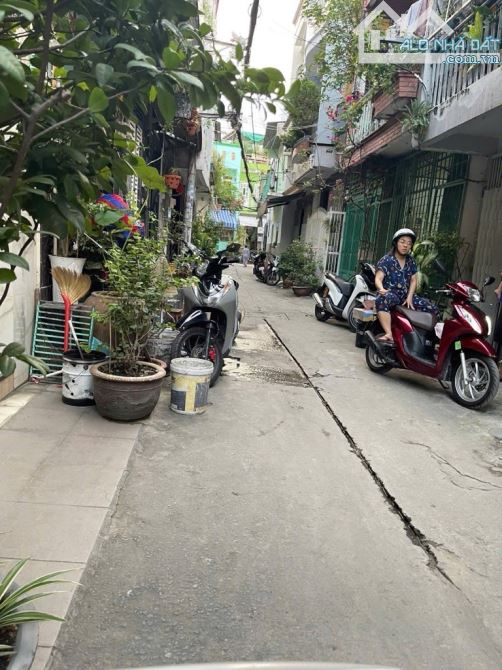 Cư Xá Phú Lâm A-  3tầng -Giá 5️⃣🧄2️⃣          Dt 4mx11m - 4