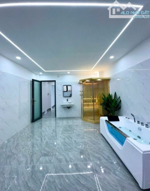 Bán nhà Thạnh Lộc Q12 , 5 tầng , 4x16 , HXH , nhỉnh 6 tỷ - 4