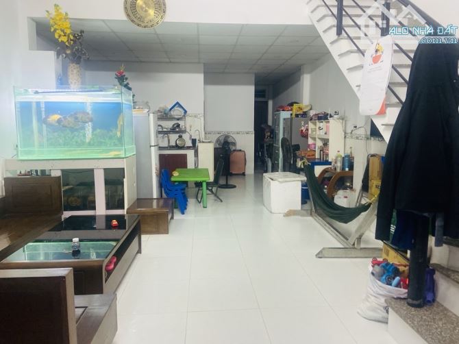NHÀ ĐẸP 2 TẦNG 80m2 NGANG 5 ĐƯỜNG OTO TRÁNH NHAU NGAY ĐÔNG TĂNG LONG CHỈ 4.6TỶ - 4