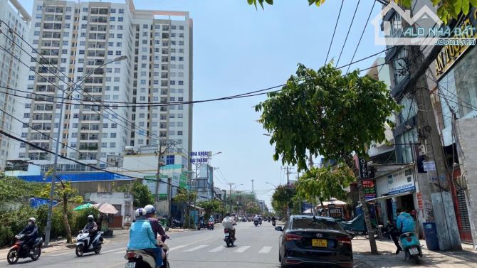Bán toà nhà biệt thự 7 tầng mặt đường Đặng Văn Bi phường Trường Thọ Thủ Đức (200m²) 49 tỷ - 4