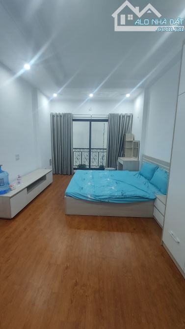 Bán gấp giá rẻ Văn Chương 28m/35m, 5 tầng, mặt tiền 7m, 7.15 tỷ Đống Đa. - 5