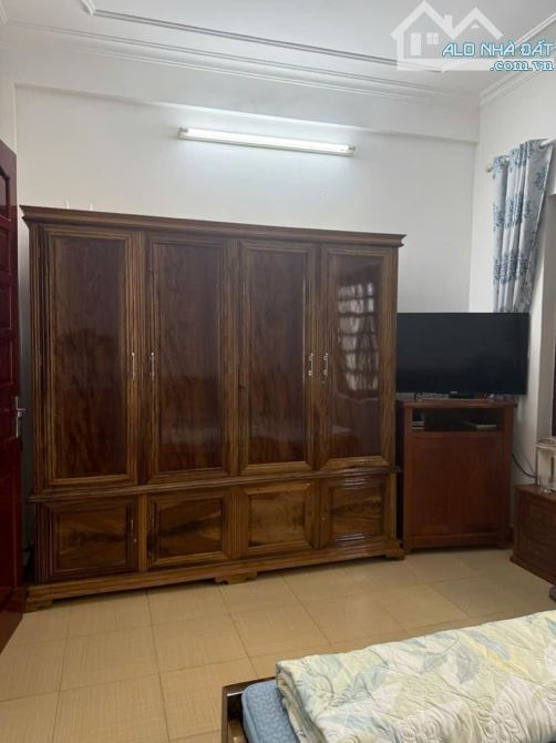 BÁN NHÀ 5 TẦNG, Ô TÔ TRÁNH, 60M2, PHẠM TUẤN TÀI, CẦU GIẤY, NHÀ CÁN BỘ - DÂN TRÍ CAO - 5