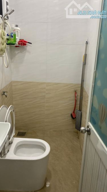 Bán Nhà Trần Bình Trọng Gần Chợ Hoa Hồ Thị Kỷ - Hẻm Xe Hơi - 42m² - 2 Tầng - 10,5 tỷ - 5