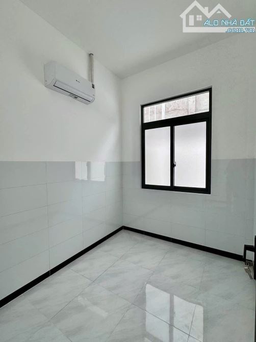 CHỦ KẸT VỐN BÁN NHANH NHÀ CẤP 4 HIỆN ĐẠI VỪA XÂY XONG CHƯA Ở - 5
