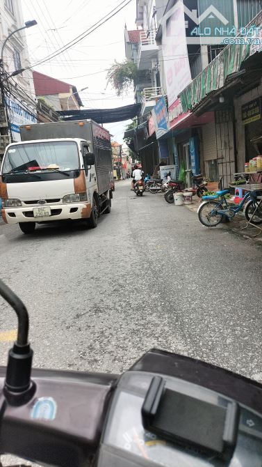 Kiêu Kỵ Trục Chính Đường Gom 5B- 61m MT6m - Ngõ Thông kinh doanh ô tô đỗ - 5