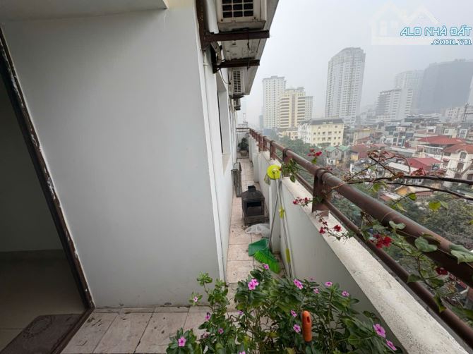Bán chung cư 27 Huỳnh Thúc Kháng, Đống Đa, Thành Công, 130m2, 3ngủ, 2WC, ban công View hồ - 5