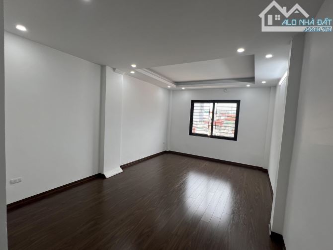BÁN NHÀ NGÔ TẤT TỐ ĐỐNG ĐA 45m 5T Mt 4m GIÁ 14.5 TỶ THANG MÁY LÔ GÓC KINH DOANH. - 5