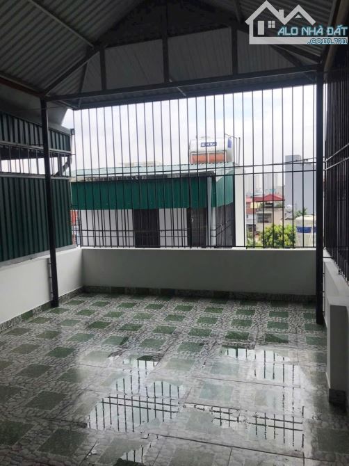 BÁN NHÀ PHỐ THẠCH BÀN LONG BIÊN NHỈNH 5 TỶ 35m 5 TẦNG MT 4m Ô TÔ KINH DOANH GẦN AEON - 5