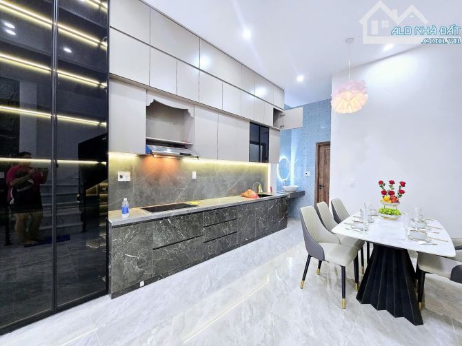 🆘🆘Bán Nhà 2 Tầng 2 Mê 2 Mặt Kiệt Trước Sau  Kiệt  610 Tôn Đản - 5