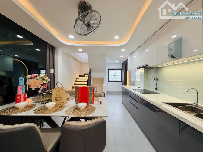 Nhà phố Gò Vấp – Quang Trung, P.14 3PN, full nội thất, xe hơi đậu cửa, 5 tỷ 95 - 5