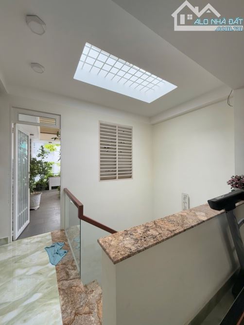 Nhà siêu phẩm Lạc Long Quân – Tân Bình – 3 tầng BTCT – Nở hậu nhẹ – 61m² – Chỉ nhỉnh 7 tỷ - 5