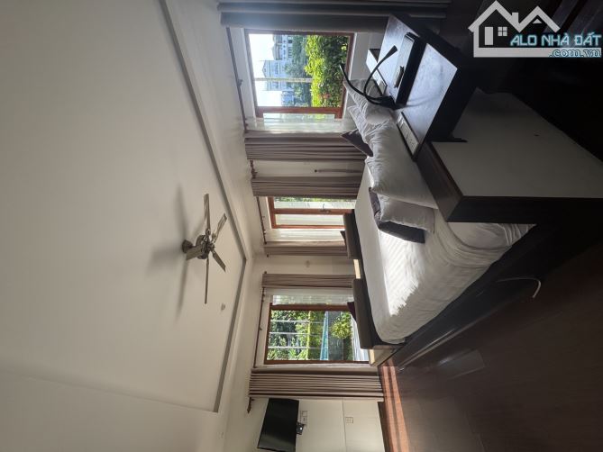 VILLA 2 TẦNG MẶT TIỀN LÝ THƯỜNG KIỆT - HỘI AN - DÒNG TIỀN 450TR/THÁNG - 5