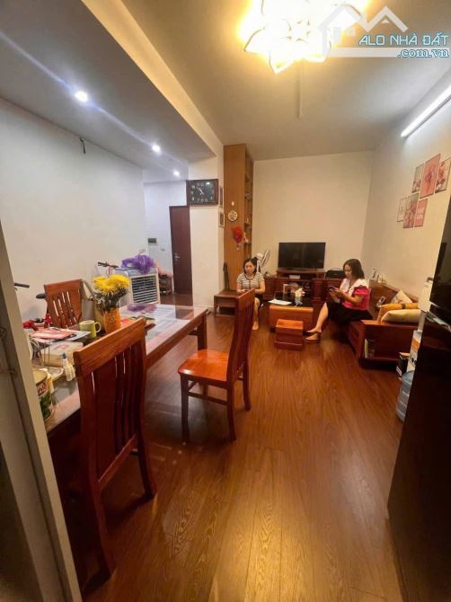 HIẾM- Bán căn chung cư viện Bỏng 77m 2PN ở Phùng Hưng – Thanh Trì, giá 4.8tỷ, full đồ - 5