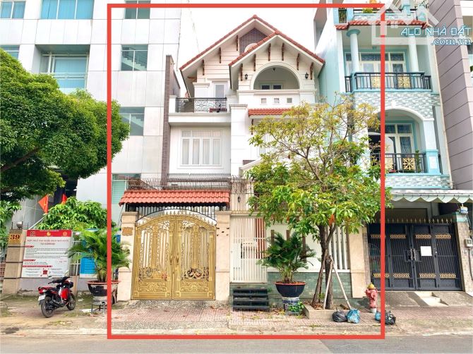 BIỆT THỰ BÌNH LỢI - SÁT SÔNG SÀI GÒN - PHÍA SAU CÓ 15 PHÒNG TRỌ CHO THUÊ - 292M2 - 3 TẦNG - 5