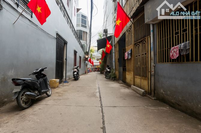 Bán nhà HXH Dương Bá Trạc Q8 – ngang 4m – hẻm 1 trục – SHR – nhỉnh 5 tỷ - 5