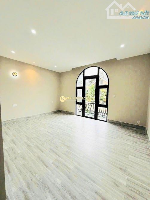 🏡 BÁN NHÀ PHỐ MẶT TIỀN NGAY KQH MẠC ĐĨNH CHI ĐÀ LẠT - VỊ TRÍ ĐẸP - ĐƯỜNG RỘNG 8M - 5