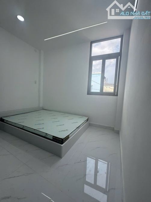 NHÀ ĐẸP LŨY BÁN BÍCH, TÂN PHÚ, 3.3x5.5M, 1 TRỆT 2 LẦU, 2PN, 3WC, GẦN ĐẦM SEN. GIÁ 2.99 TỶ - 5