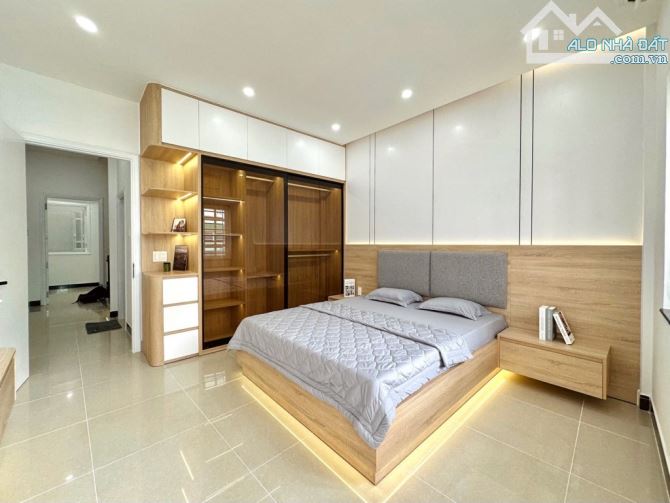 SIÊU PHẨM . 5 TẦNG . 60M2 (4×15) 5PN. 4WC. FULL NỘI THẤT XỊN . SỔ NỞ HẬU HOÀN CÔNG ĐỦ . - 5