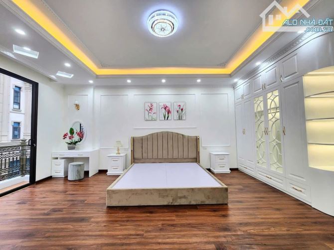 Phân Lô 7 Tầng Thang Máy, 2 Thoáng - Đẹp Nhất Hồ Tùng Mậu Cạnh GoldMark 43m2 MT 4m 15.8 tỷ - 5