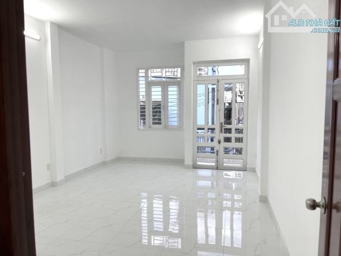 SÁT MẶT TIỀN LÊ TRỌNG TẤN- 92M2- 2 TẦNG ,4PN, CHO THUÊ 16 TRIỆU, HXH - NHỈNH 7 TỶ - 6