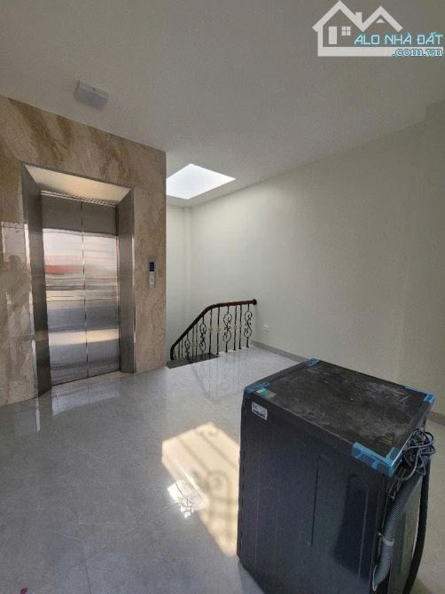 BÁN NHÀ 6 TẦNG THANG MÁY – Ô TÔ ĐỖ CỬA – NGÕ THÔNG NGUYỄN VĂN CỪ, BỒ ĐỀ – 41M2 – 3 NGỦ MAS - 6