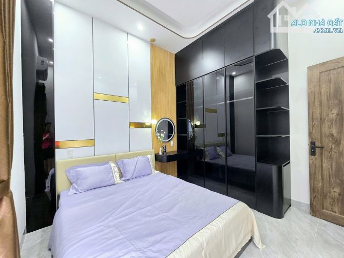 🆘🆘Bán Nhà 2 Tầng 2 Mê 2 Mặt Kiệt Trước Sau  Kiệt  610 Tôn Đản - 6