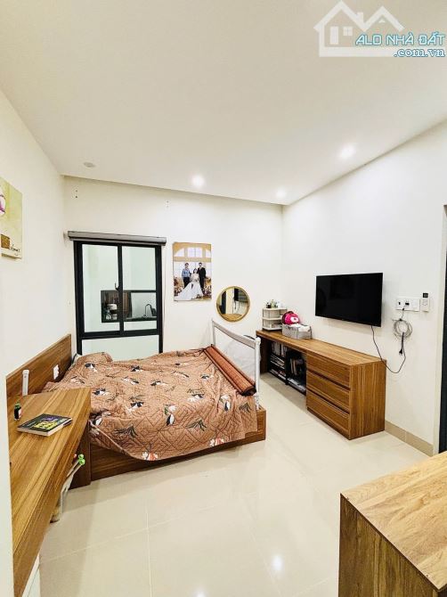 GIÁ RẺ -Bán nhà 2 tầng mặt tiền đường Phan Hoan, Ngũ Hành Sơn - Vị trí vip ven sông mát mẻ - 6