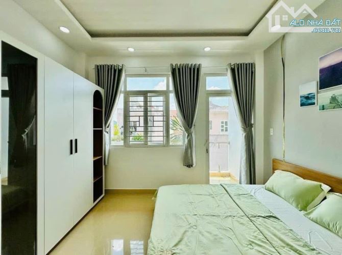 Đi nước ngoài định cư bán gấp nhà ở đường Nguyễn Văn Mai, phường Võ Thị Sáu, quận 3, giá 2 - 6