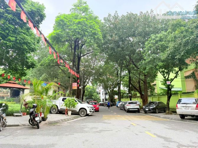 BÁN NHÀ PHỐ CỔ LINH LONG BIÊN DT RỘNG 90M2, MT 5M, GIÁ 26.45TỶ, KINH DOANH, VỈA HÈ. - 6