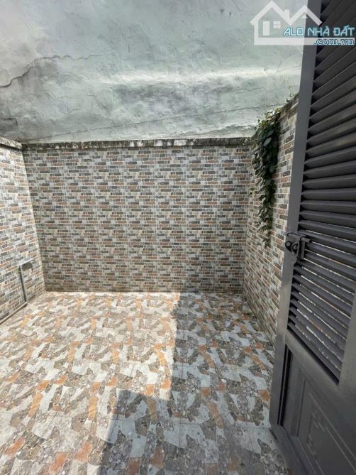 Siêu phẩm Nguyễn Khoái Q4. 42m2. 4T. 4PN. Đầy đủ công năng. 5,4 tỷ có TL - 6