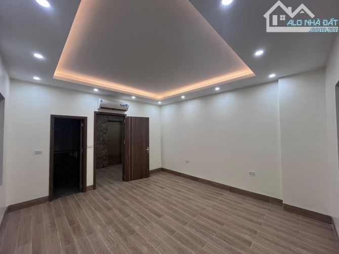💥QUÁ MÃN NHÃN: Cầu Giấy 40m2, 6T TM, mới koong, mặt ngõ thông KD, lô góc, sát ô tô - 6