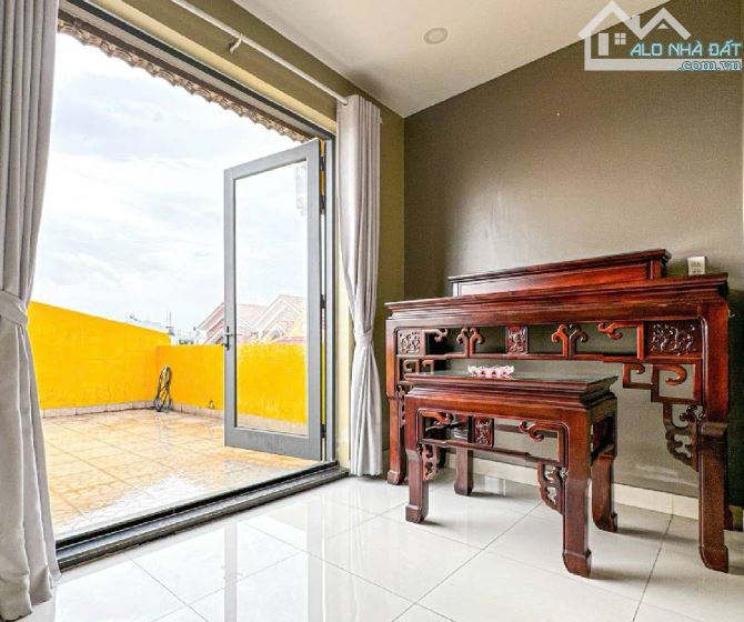 BÁN NHÀ MỚI 3 TẦNG – HẺM THÔNG SÁT MẶT TIỀN SONG HÀNH, QUẬN 12 -114M2 - 6