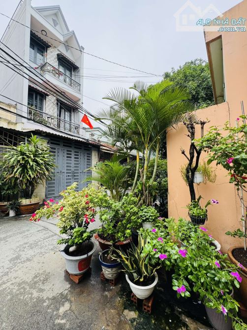 Nhà 64m2 - 2 tầng 3 phòng - đường 7m thông ngay coopmart bình tân - 6