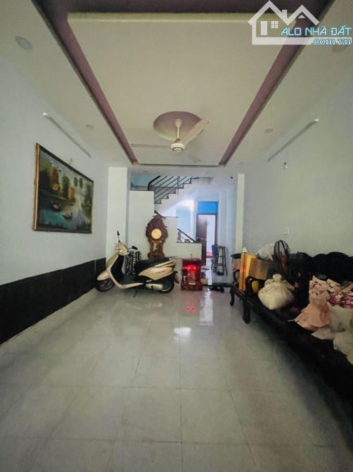 BÁN NHÀ CÁCH MẠNG THÁNG TÁM, P11 Q.3, NGANG 6M, 84M2, 8 PHÒNG NGỦ, GIÁ CHỈ 9.7 TỶ - 6