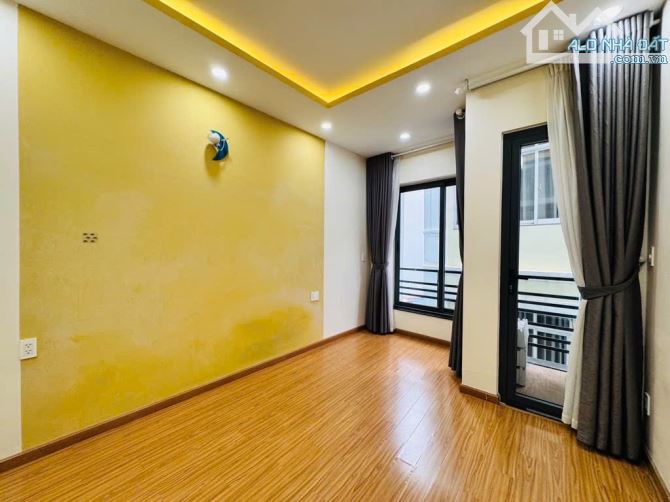 BÁN NHÀ 5 TẦNG PHAN XÍCH LONG-10M RA MẶT TIỀN-4PN-VỪA Ở VỪA CHO THUÊ CHỈ 7,55 TỶ - 6