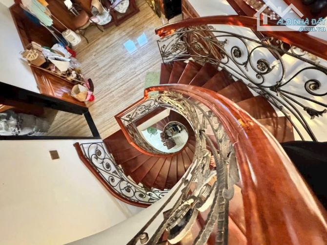 Bán nhà 03 tầng Tân Cổ Điển thiết kế phong cách kiểu Pháp đường Võ Nguyên Giáp Tp.Huế - 6