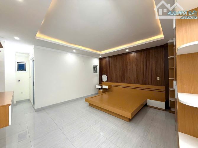 Nhà mê lửng mặt tiền hẻm Y Moan kinh doanh được - 7