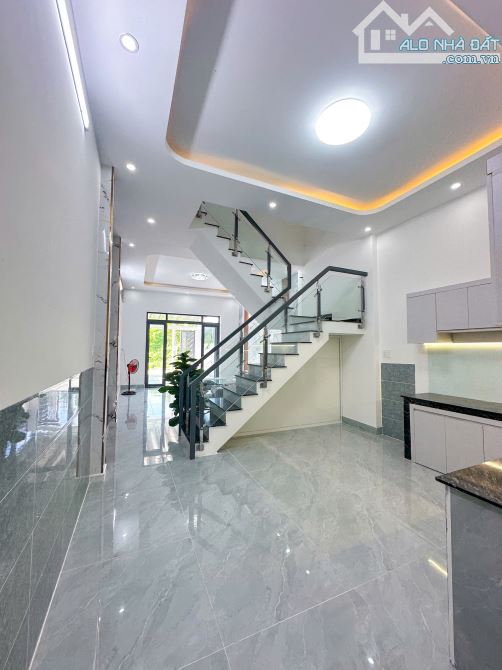 TẶNG BỘ NỘI THẤT CAO CẤP HOẶC GIẢM NGAY 100 TRIỆU - 7