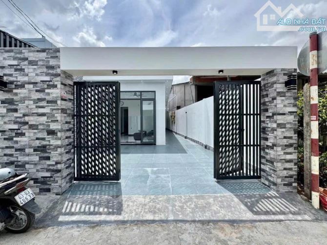 CHỦ KẸT VỐN BÁN NHANH NHÀ CẤP 4 HIỆN ĐẠI VỪA XÂY XONG CHƯA Ở - 7