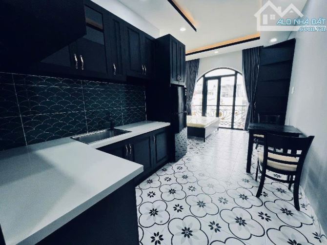 TOÀ CHDV GẦN CHỢ BÌNH ĐÔNG - 6 TẦNG BTCT - 73M2 - 9 PHÒNG - KHOÁN 40TR/TH - GIÁ 9.X TỶ - 7