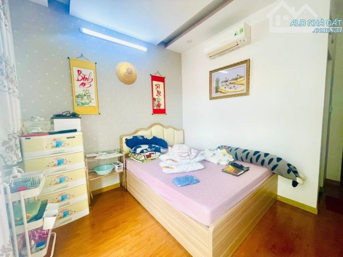 Hẻm ô tô 1122 Quang Trung, 4 lầu, 5 phòng ngủ, 4x13m vuông đẹp, chỉ 7.2 tỷ - 7