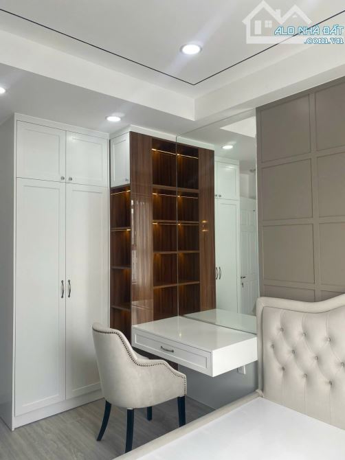 BÁN CĂN GÓC SUNRISE RIVERSIDE 99M2 - 3PN - TẦNG CAO - 6,6 TỶ - 7
