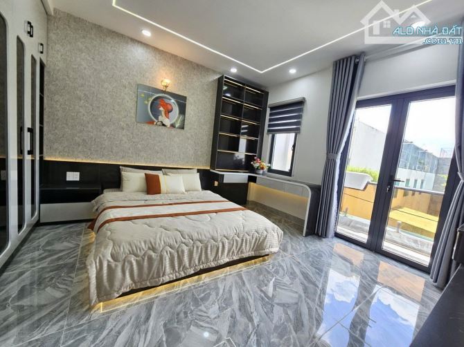 BÁN NHÀ TÂN CHÁNH HIỆP 10 Q12 -  5 TẦNG 96M2 ( 4M X 24M) - ĐƯỜNG 8M - 7.9 TỶ. - 7