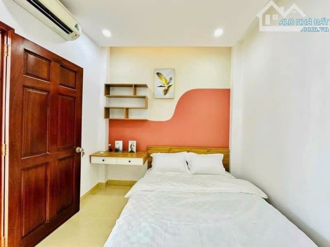 Đi nước ngoài định cư bán gấp nhà ở đường Nguyễn Văn Mai, phường Võ Thị Sáu, quận 3, giá 2 - 7